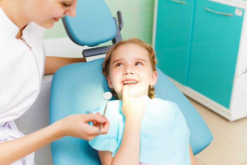 S-a aprobat Proiectul Consultaţii stomatologice şi aplicare de aparate ortodontice pentru elevii din Municipiul Bucureşti. VEZI cum poate beneficia copilul tău