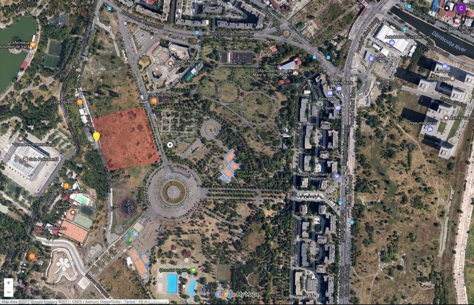 Cum sfidează edilul sectorului 4 decizia judecătorilor. Municitorii lucrau ieri în parcarea de la Tineretului