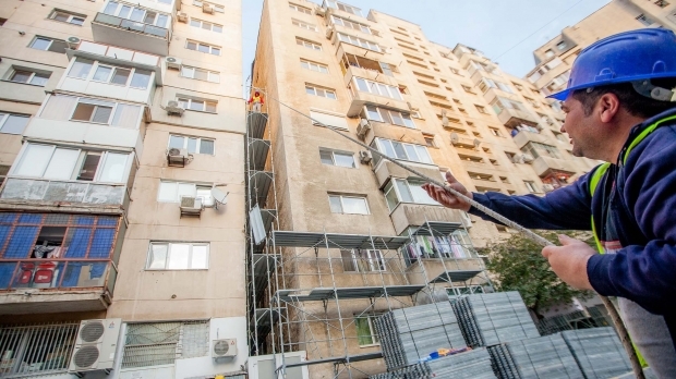 130 de blocuri - puse de edili pe lista pentru reabilitare termică. Vezi daca blocul tău este pe listă