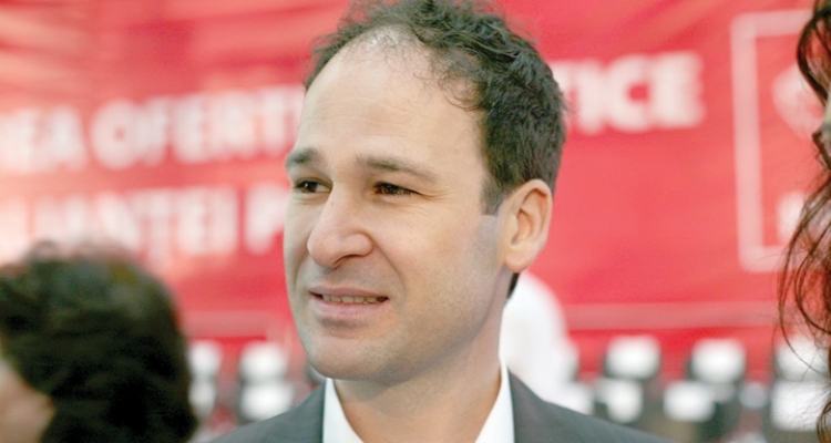 Cum se plimbă Robert Negoiță pe banii contribuabiliilor