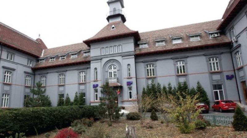 O femeie a murit de foame în curtea unui spital aflat în subordinea lui Gabriela Firea
