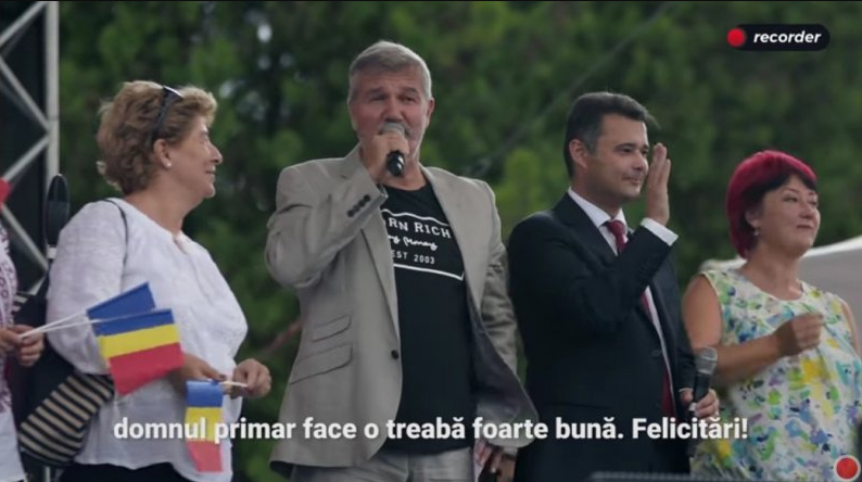 Circ și pâine în Sectorul 5 al Capitalei - pe banii bucureștenilor Vocalul trupei Holograf, cunoscutul artist Dan Bittman, a ajuns ținta unui val de critici și insulte pe internet, după ce a participat la un eveniment organizat de primăria sectorului 5.