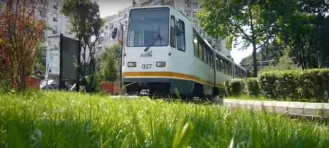 Primarul zero al Sectorului 5 al Capitalei, Daniel Florea, pune în pericol viața oamenilor. Tramvaiele s-au blocat și pot deraia din cauza ierbii plantate pe linie