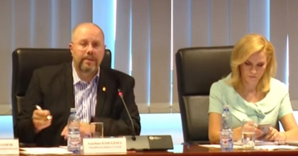 Epopeea rușinii și a lipsei de bun simț, poartă numele de Bădulescu. Un vice-primar lipsit de valori și de calități democratice!Epopeea rușinii și a lipsei de bun simț, poartă numele de Bădulescu. Un vice-primar lipsit de valori și de calități democratice!Epopeea rușinii și a lipsei de bun simț, poartă numele de Bădulescu. Un vice-primar lipsit de valori și de calități democratice!Epopeea rușinii și a lipsei de bun simț, poartă numele de Bădulescu. Un vice-primar lipsit de valori și de calități democratice!