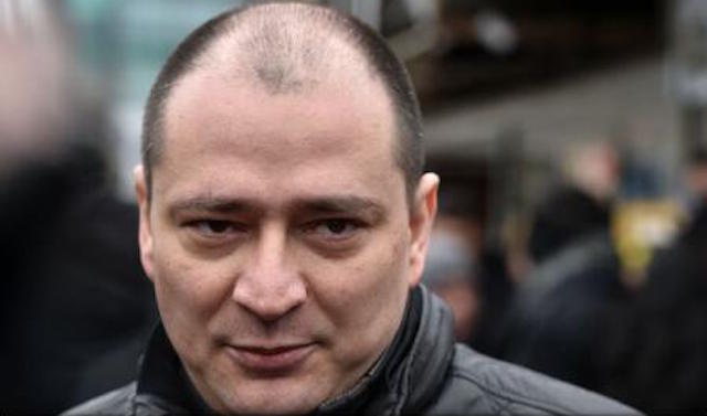 Băluță vrea să oblige directorii de școli să cumpere rechizite de la anumite firme