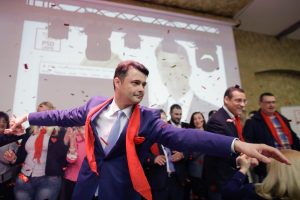 Primarul ZERO al Sectorului 5 risipește banii publici pe o firmă fantomă abonată la contractele sectorului